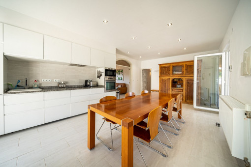 Modern kitchen