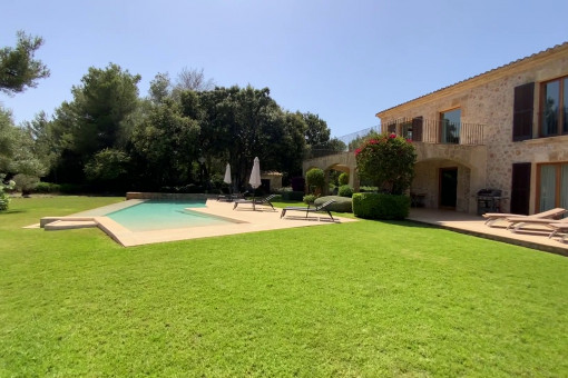 Large garden with pool