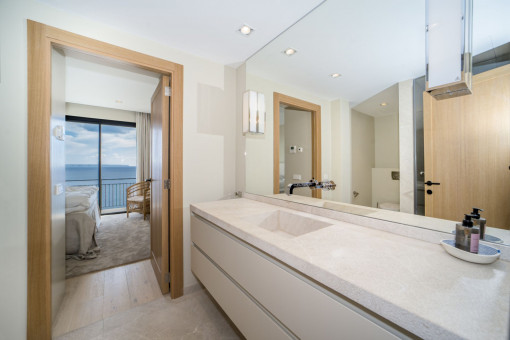 En suite bathroom