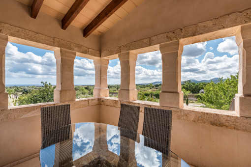 Seating area on the upper terrace