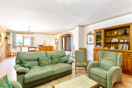 The finca has a living space of approx. 350 sqm