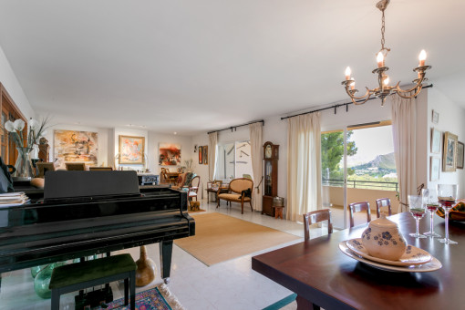 Living and dining area with mountain views