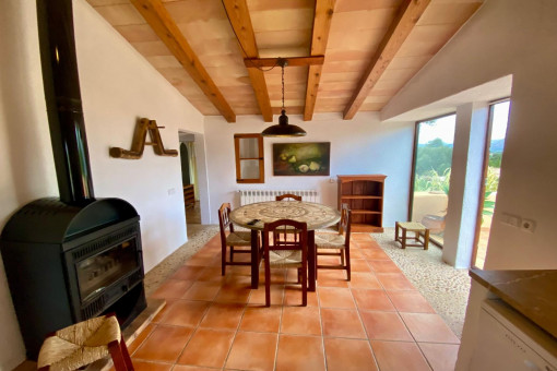 Dining area next to the kitchen