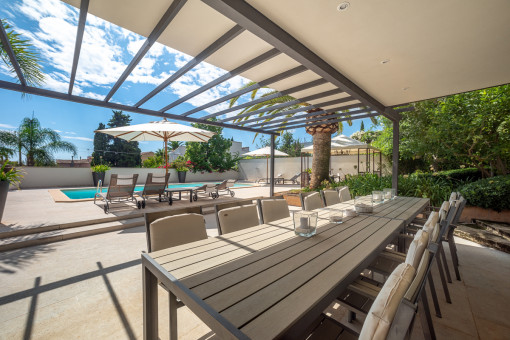 Covered dining area