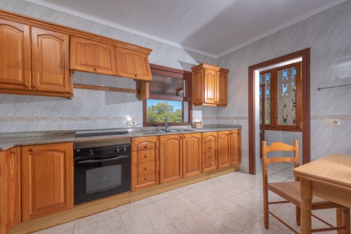 Spacious kitchen