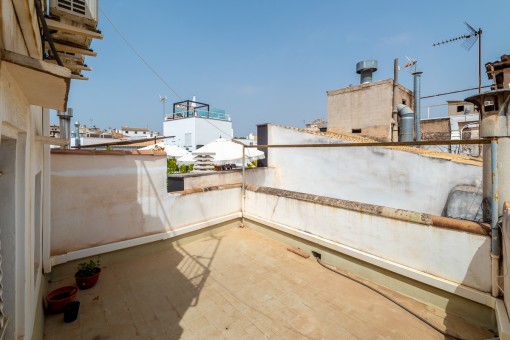 Communal roof terrace