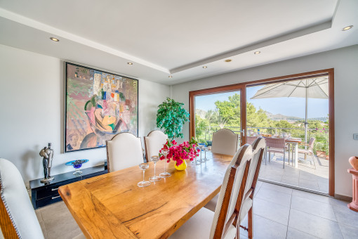 Dining area with access to the terrace