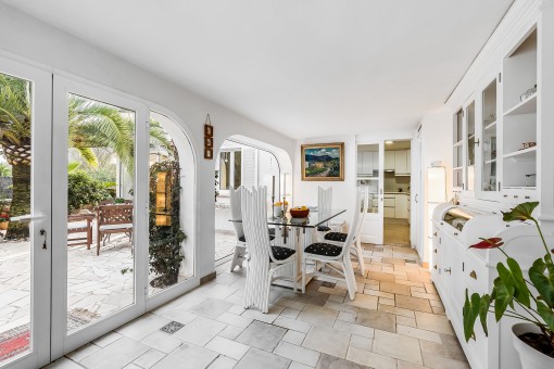 Dining area with terrace access