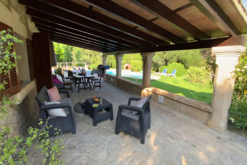 Large covered terrace