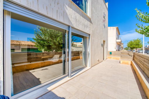 Spacious ground floor terrace