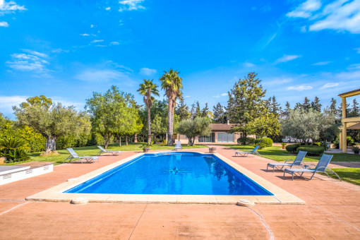 Luxurious, very private pool area