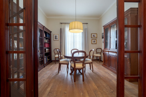 Classic dining area