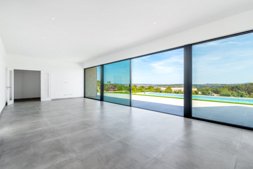 Living area with panoramic windows