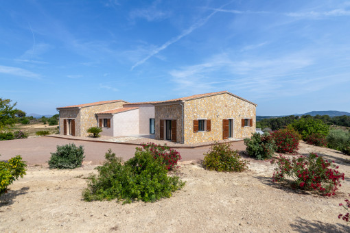 Exterior view of the finca