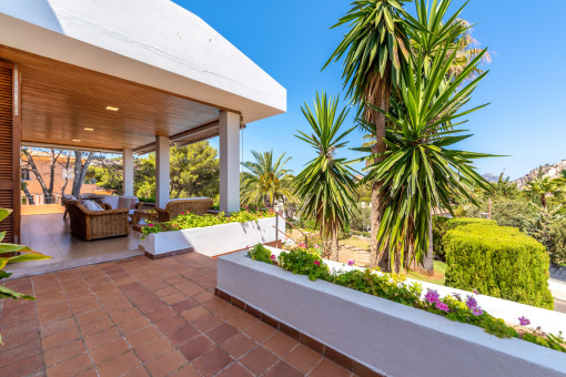 Spacious terrace on the upper floor