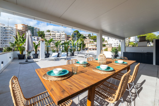 Covered outdoor dining area