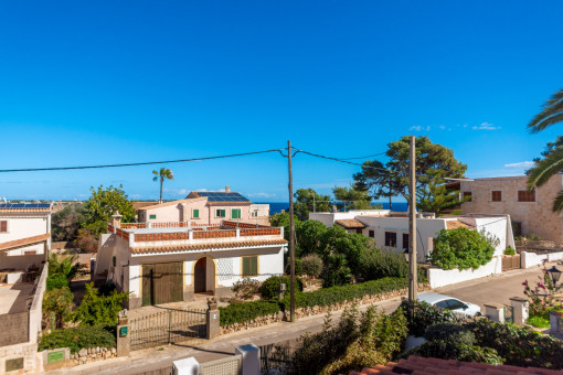 Beautiful view over the neighbourhood to the sea