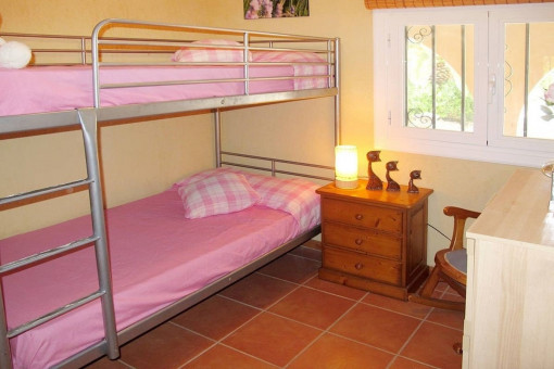 Bedroom with loft bed