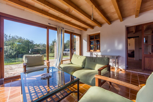 Sunny lounge area in the entertainment area