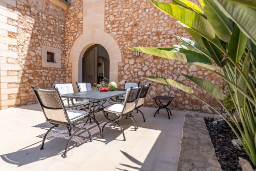 Dining area in the patio