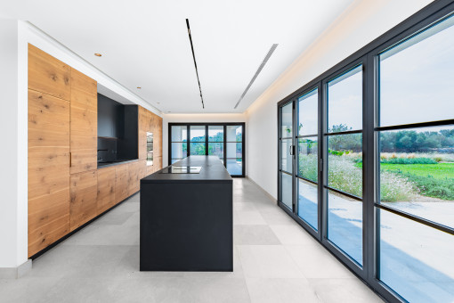 Modern kitchen with kitchen island