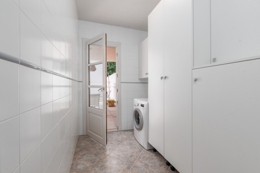 Separate utility room