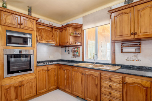 Large kitchen