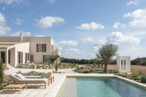 A dreamlike newly built finca between Campos and the natural beach Es Trenc