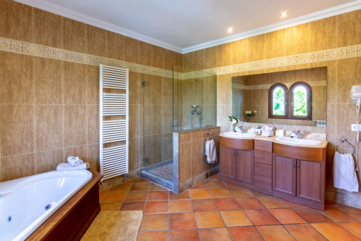 Bathroom en suite