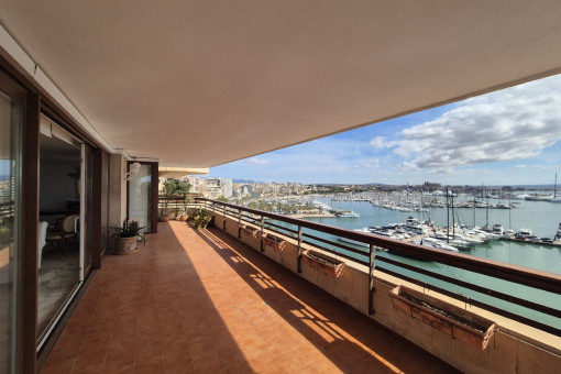 apartment in Paseo Maritimo for long term rent