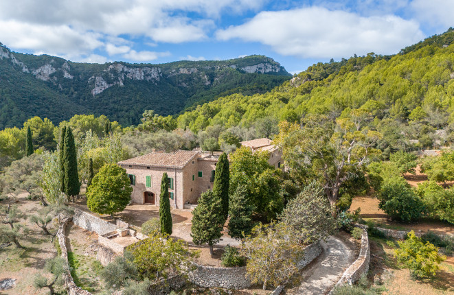 Historic manor-house surrounded by nature near Valldemossa