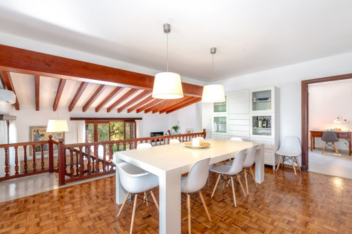 Open plan dining area