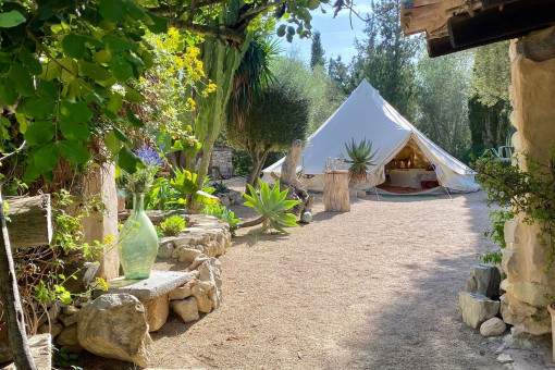 Oriental glamping area