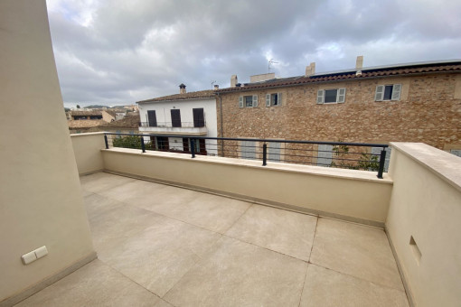 Balcony and view to the neighbourhood