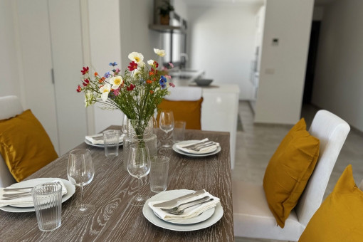 Dining area adjoining the kitchen