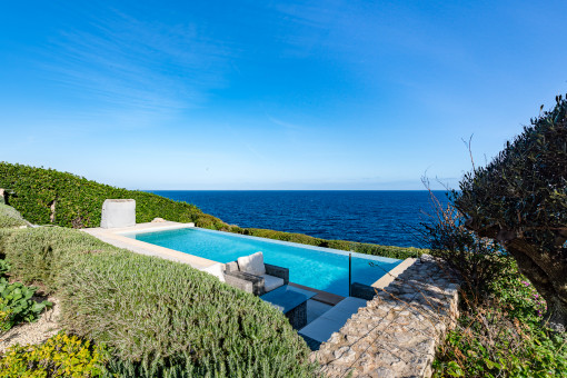 Garden and pool with sea views