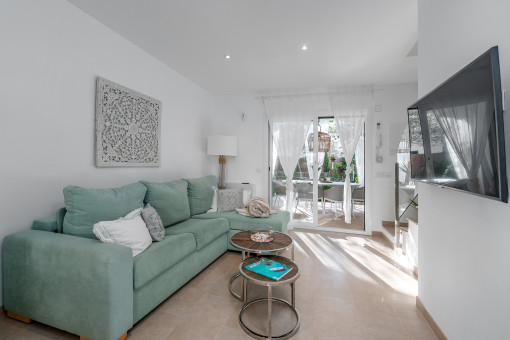 Light-flooded living area