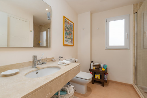 Bathroom en suite